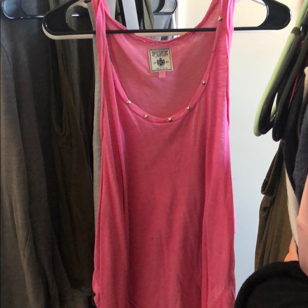 Workout tank tops